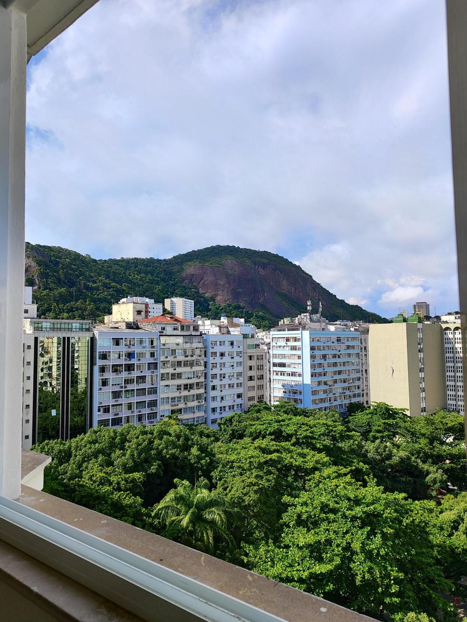 A Uma Quadra Da Praia De Copacabana Rio de Janeiro Bagian luar foto